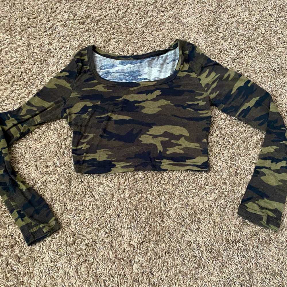 Camoflauge Y2k 2000s Cute Long Sleeve Crop Top For Women Size Small